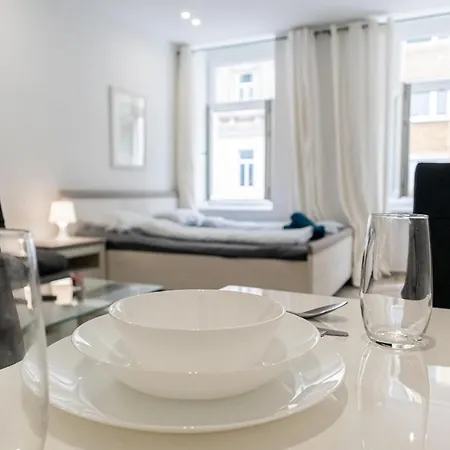 9 Min From City Center - Lovely Studio Near U1 Reumannplatz Vídeň Exteriér fotografie