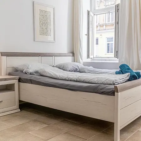 9 Min From City Center - Lovely Studio Near U1 Reumannplatz Vídeň Exteriér fotografie