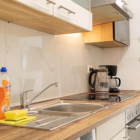 9 Min From City Center - Lovely Studio Near U1 Reumannplatz Vídeň Exteriér fotografie