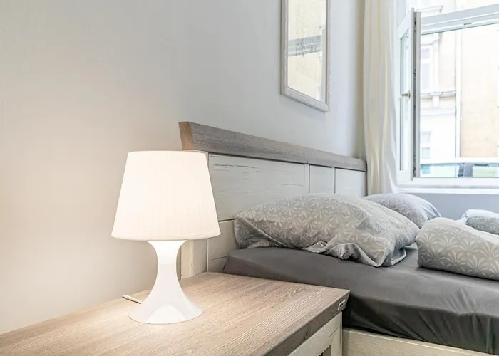 9 Min From City Center - Lovely Studio Near U1 Reumannplatz