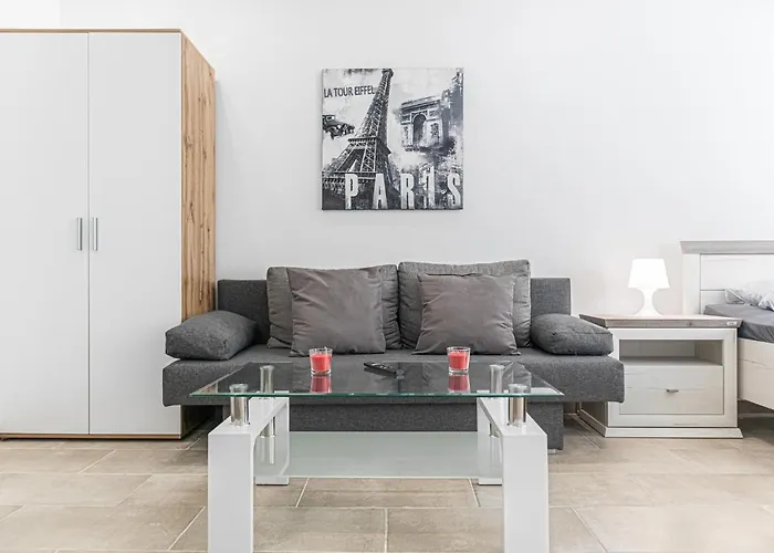 9 Min From City Center - Lovely Studio Near U1 Reumannplatz