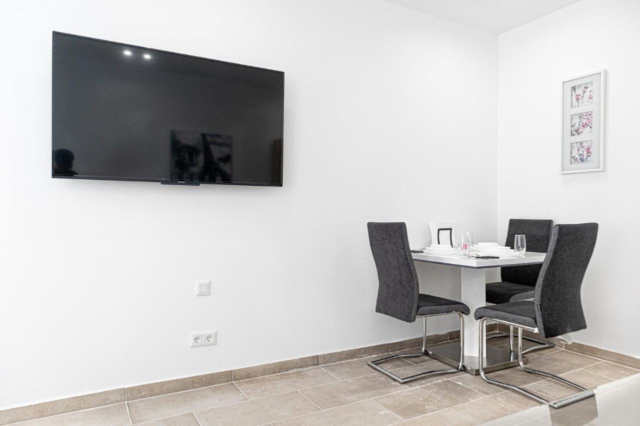9 Min From Center - Lovely Near U1 Reumannplatz Appartamento *