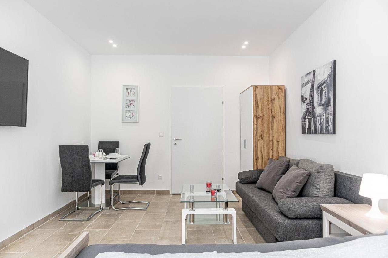9 Min From Center - Lovely Near U1 Reumannplatz Appartamento